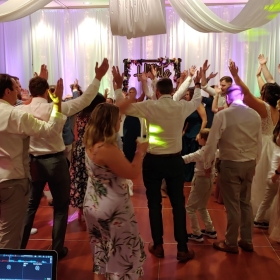 Sample DJ Johnny Fly